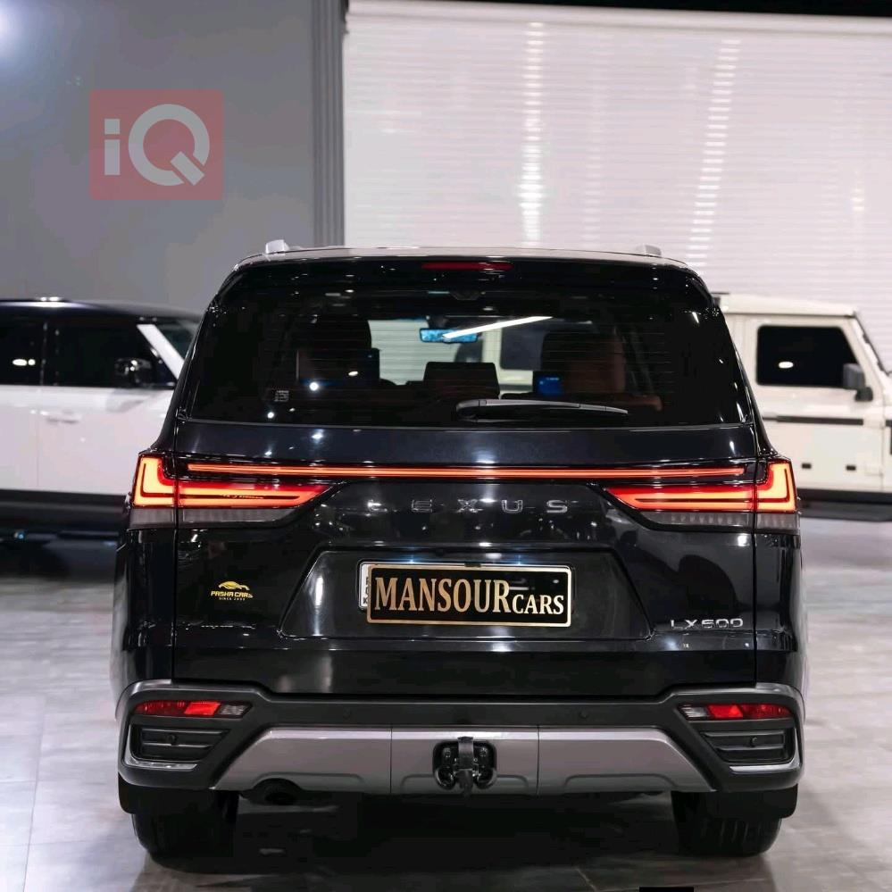 Lexus LX